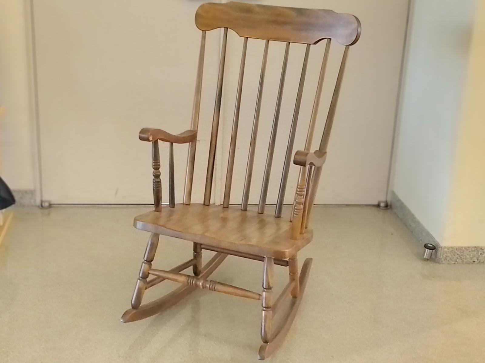 ロッキングチェア