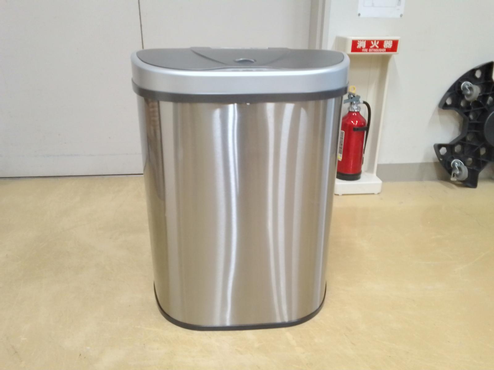 センサー付きごみ箱