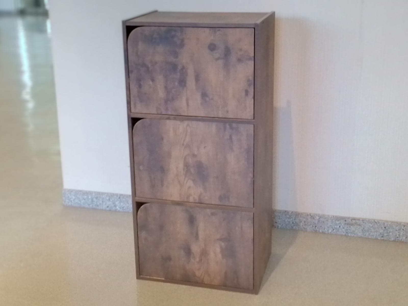 扉付き収納BOX