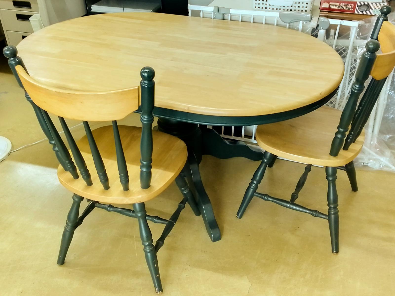 ダイニングテーブル・チェア