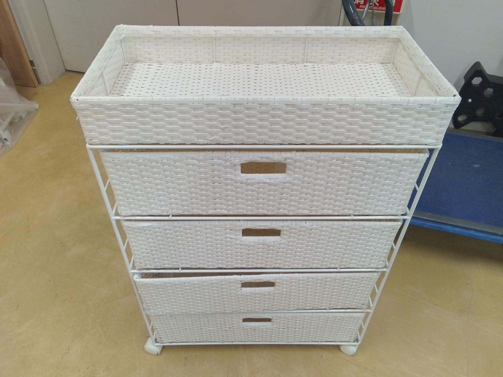 ランドリーチェスト