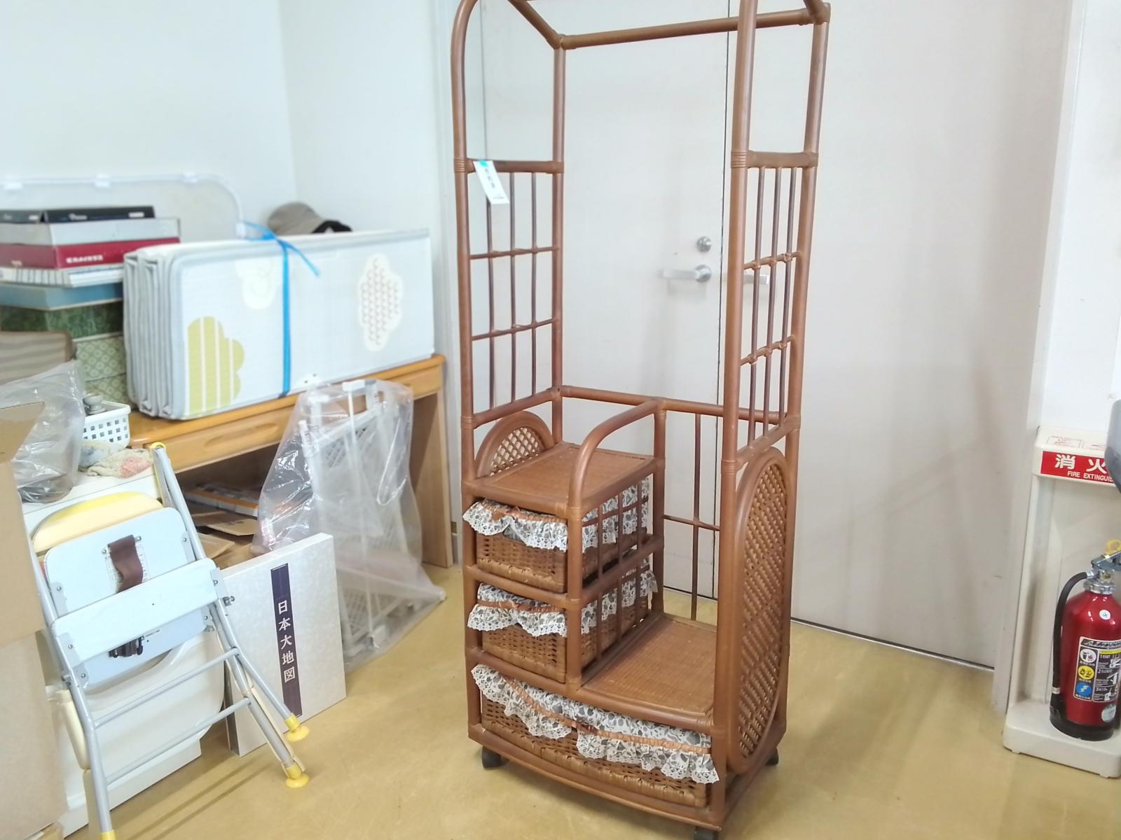 ハンガーラック