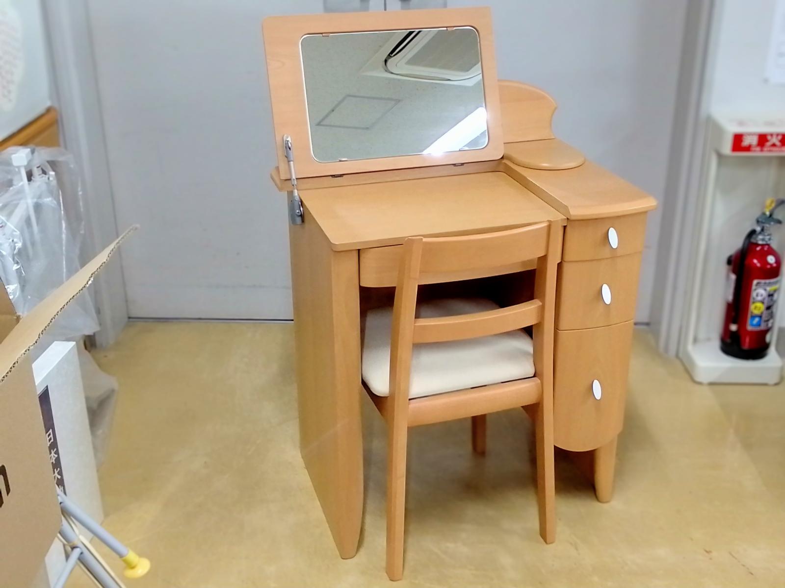 コンパクトドレッサー　椅子付き