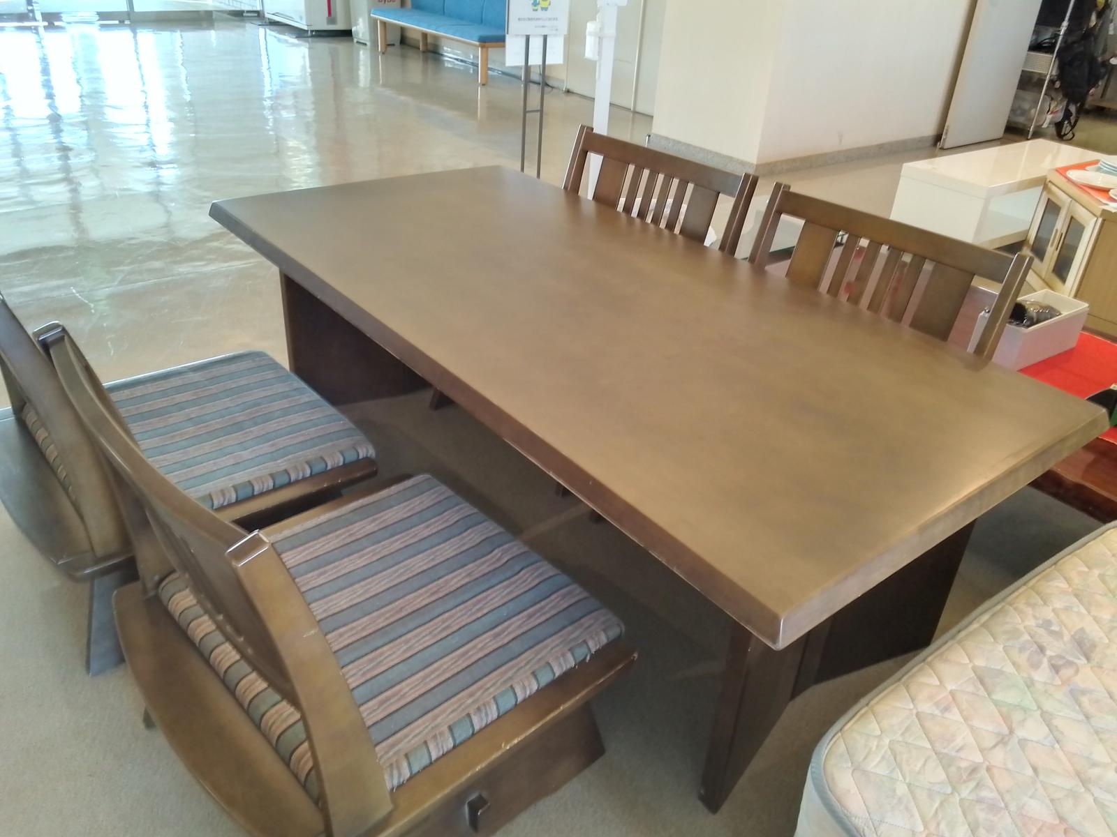 ダイニングテーブルセット