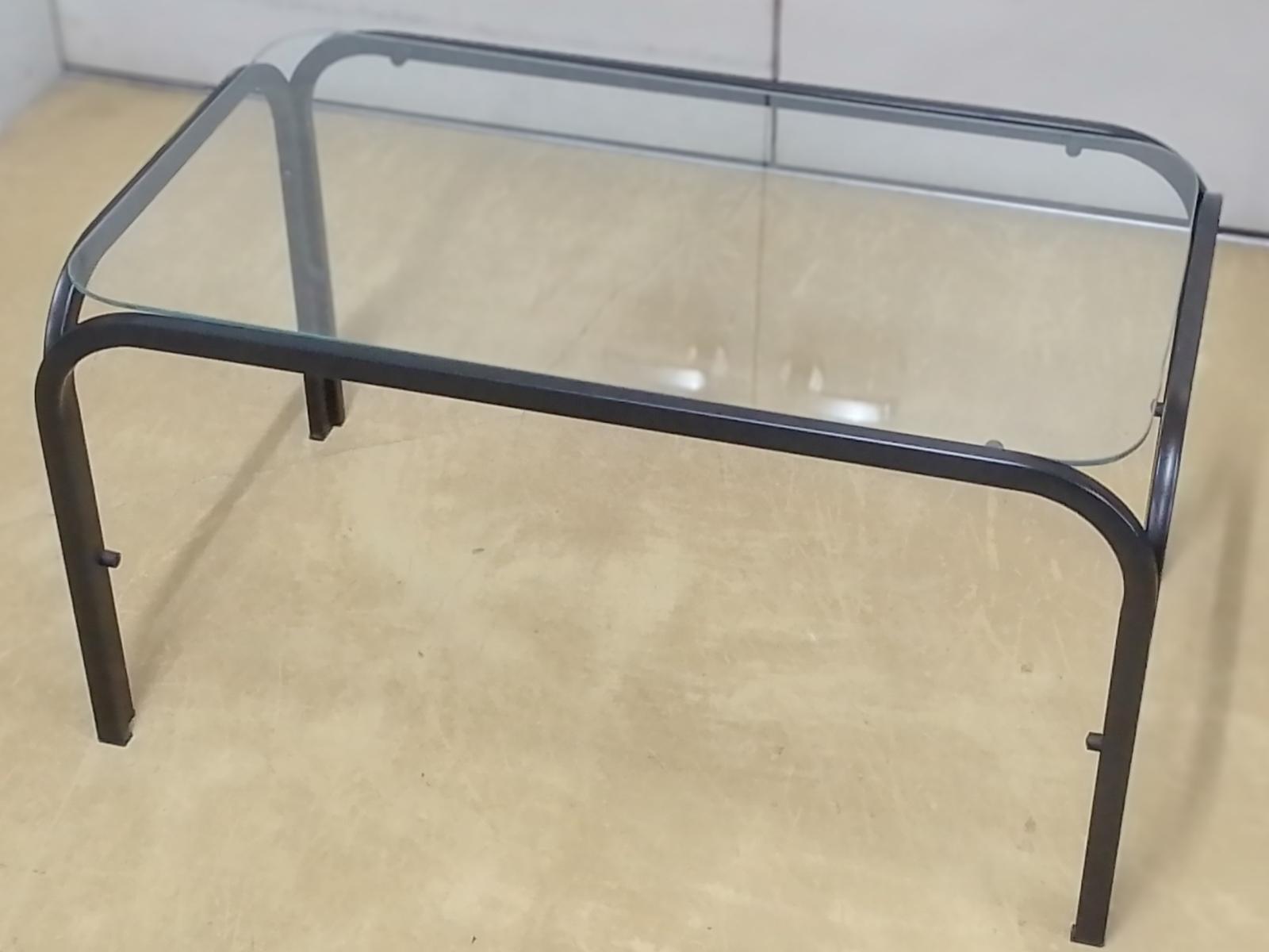 ガラステーブル